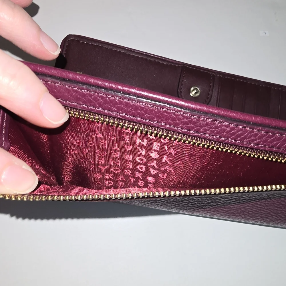 Kate Spade bifold wallet - Picture 6 of 15